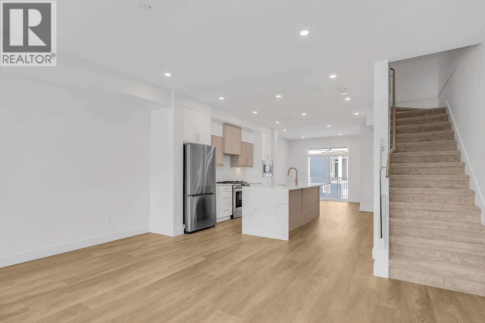 5300 Main Street #112 Property Photo 14