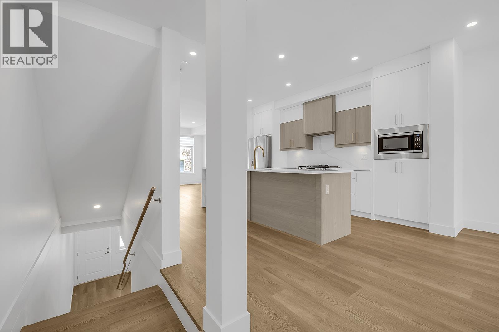 5300 Main Street #112 Property Photo 16