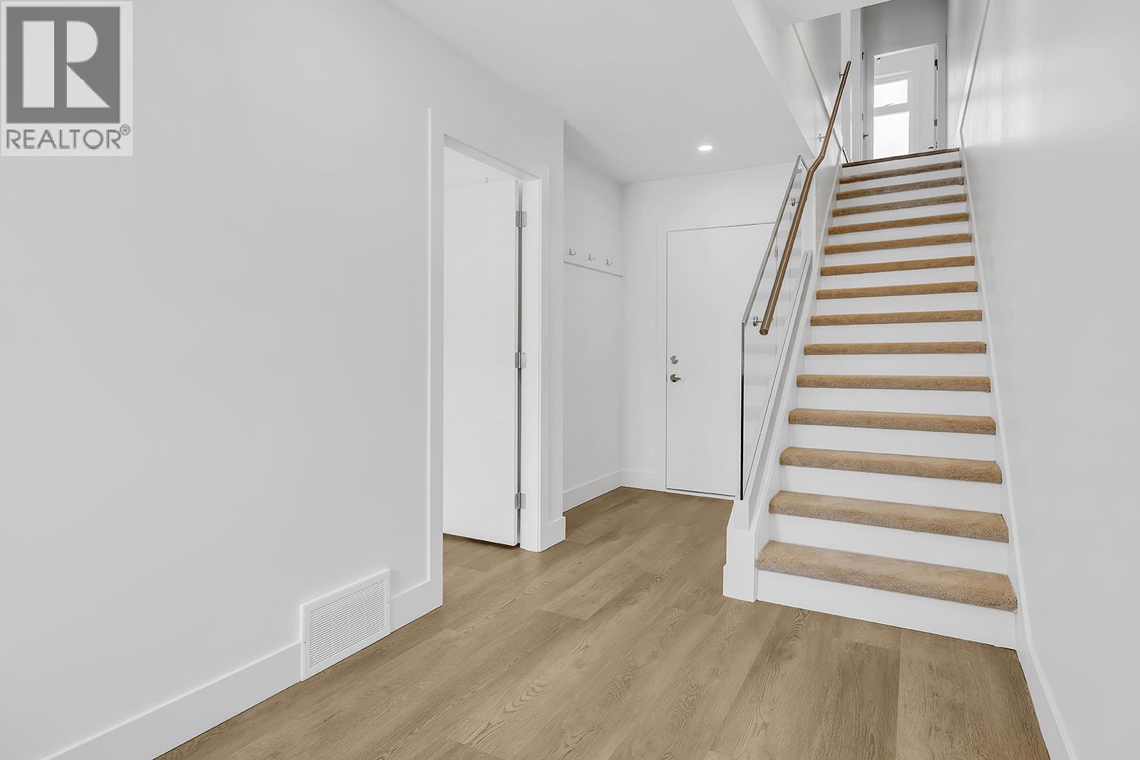 5300 Main Street #112 Property Photo 28