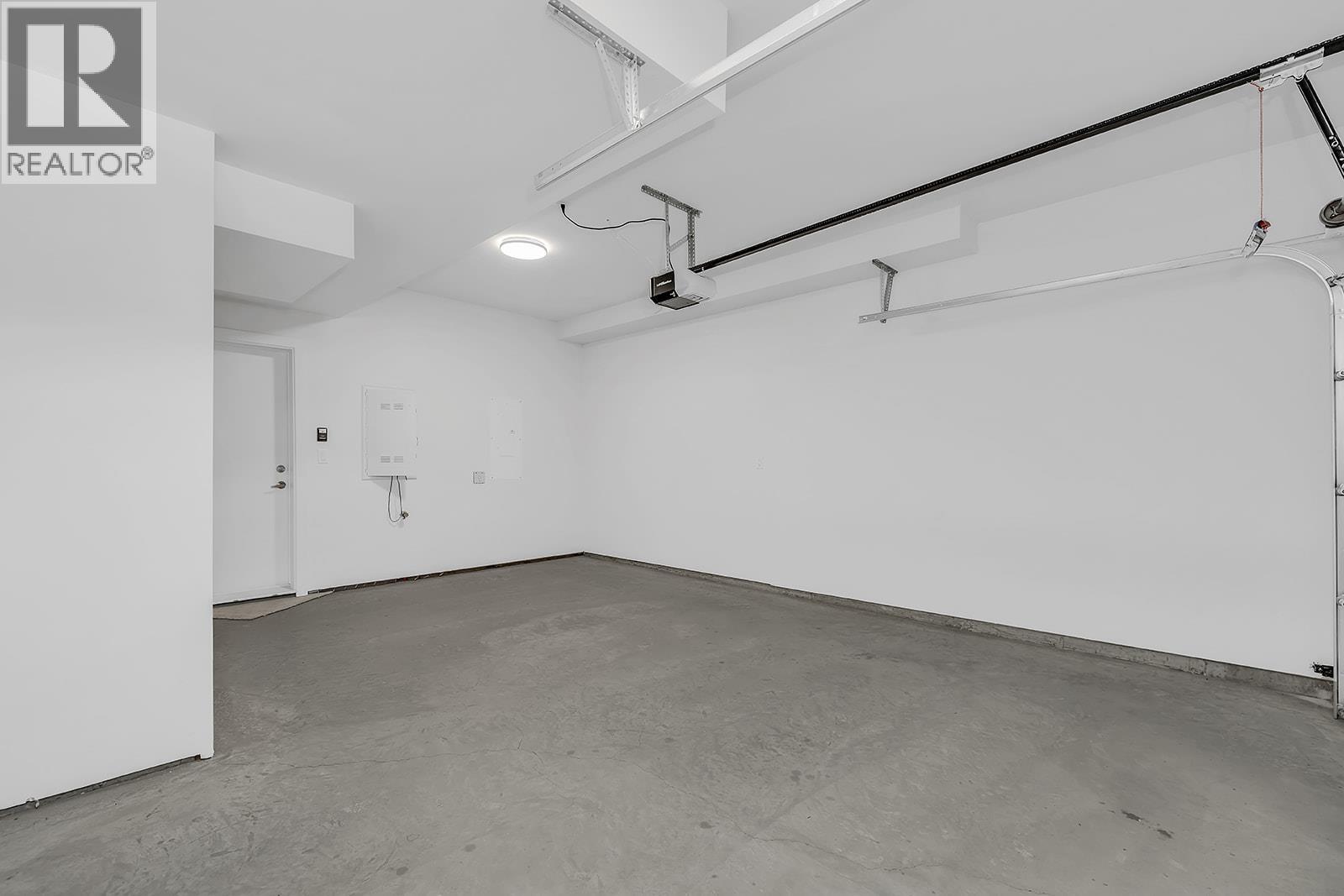 5300 Main Street #112 Property Photo 34