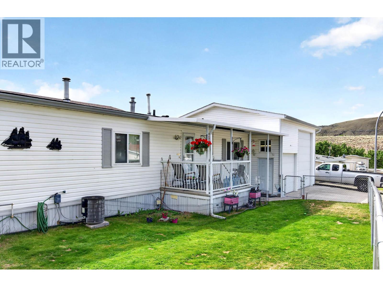 1664 Woodburn Drive Property Photo 4