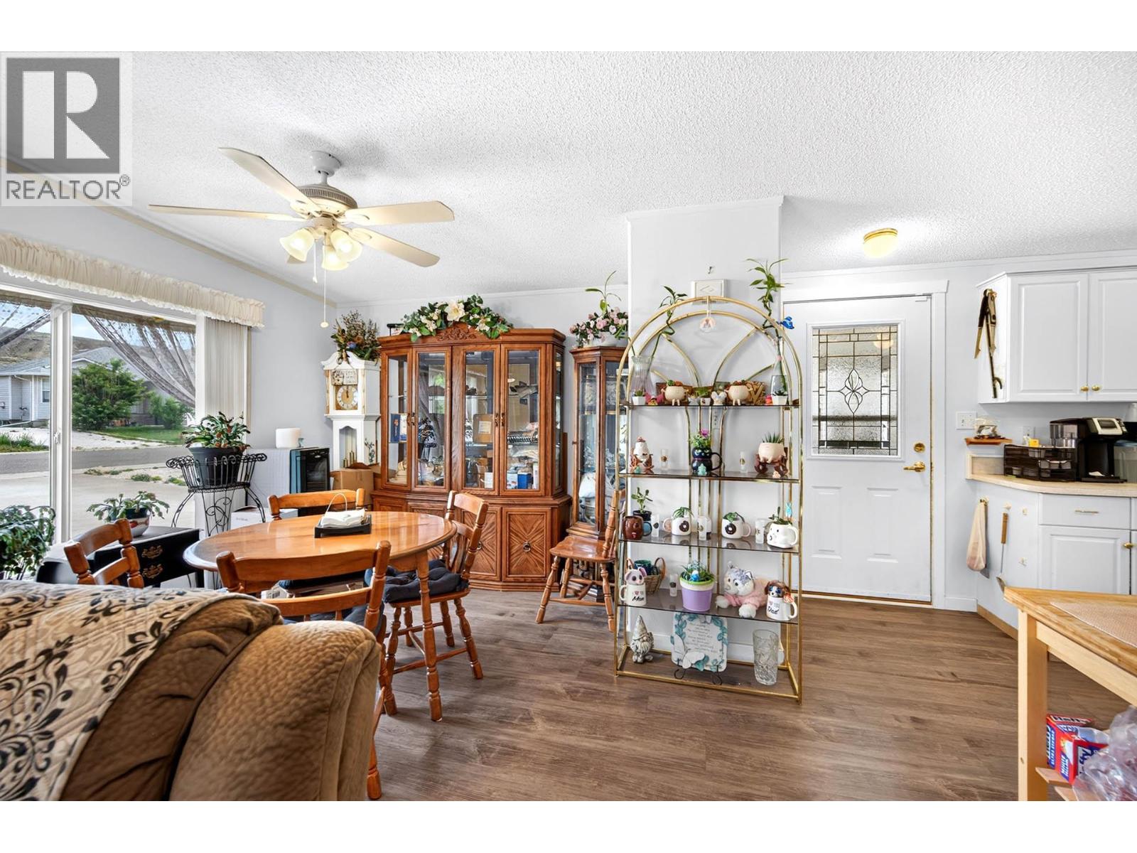 1664 Woodburn Drive Property Photo 12