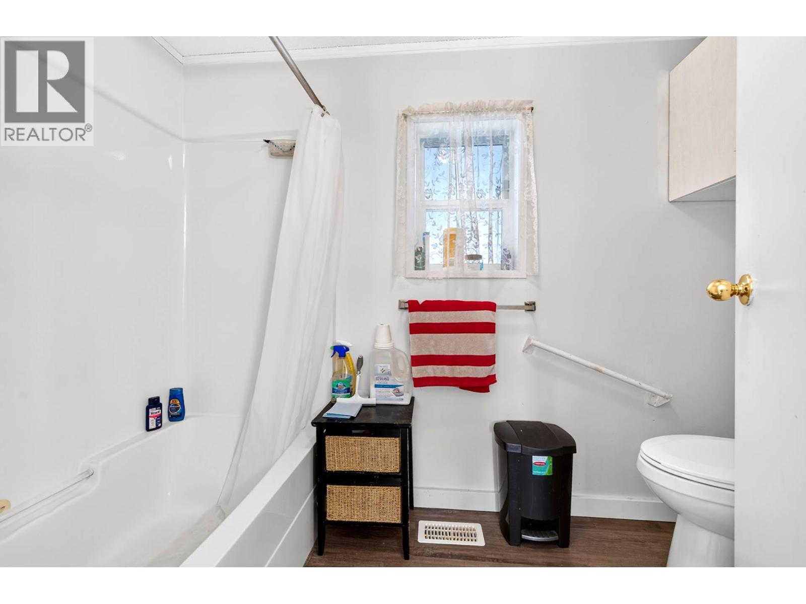 1664 Woodburn Drive Property Photo 28