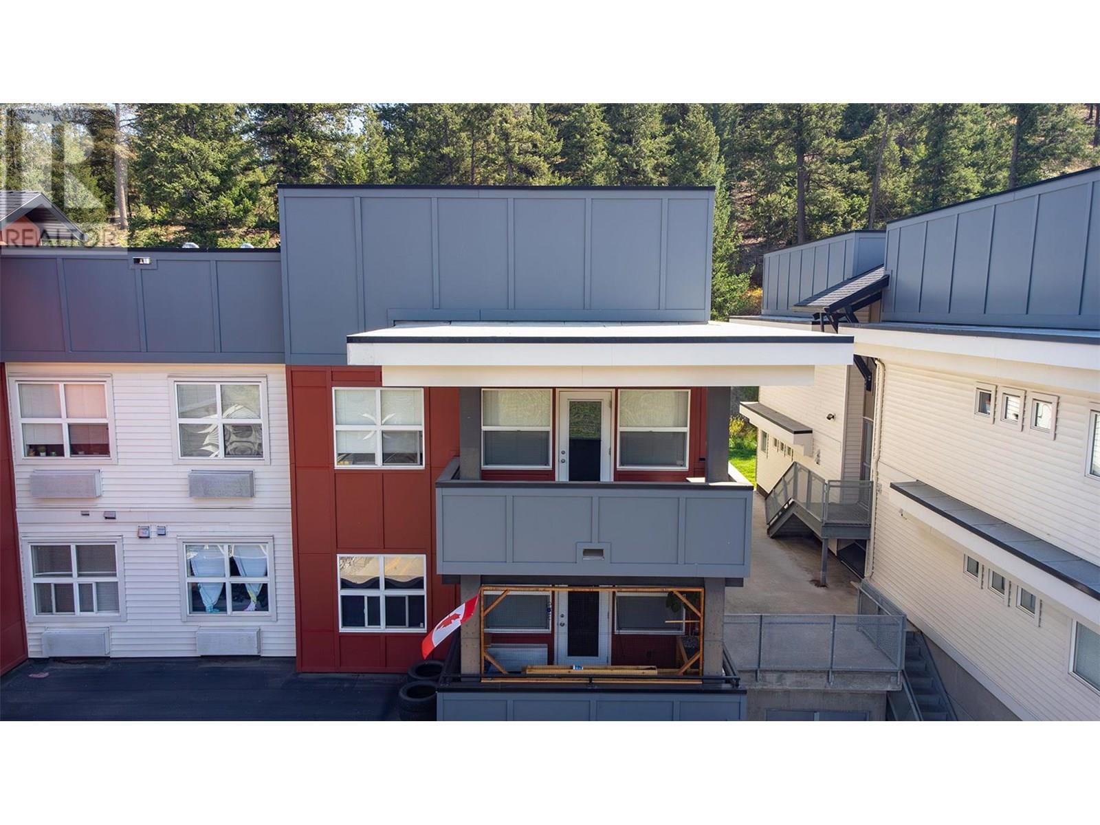 1481 Glenmore Road N Unit# 301 Property Photo 2
