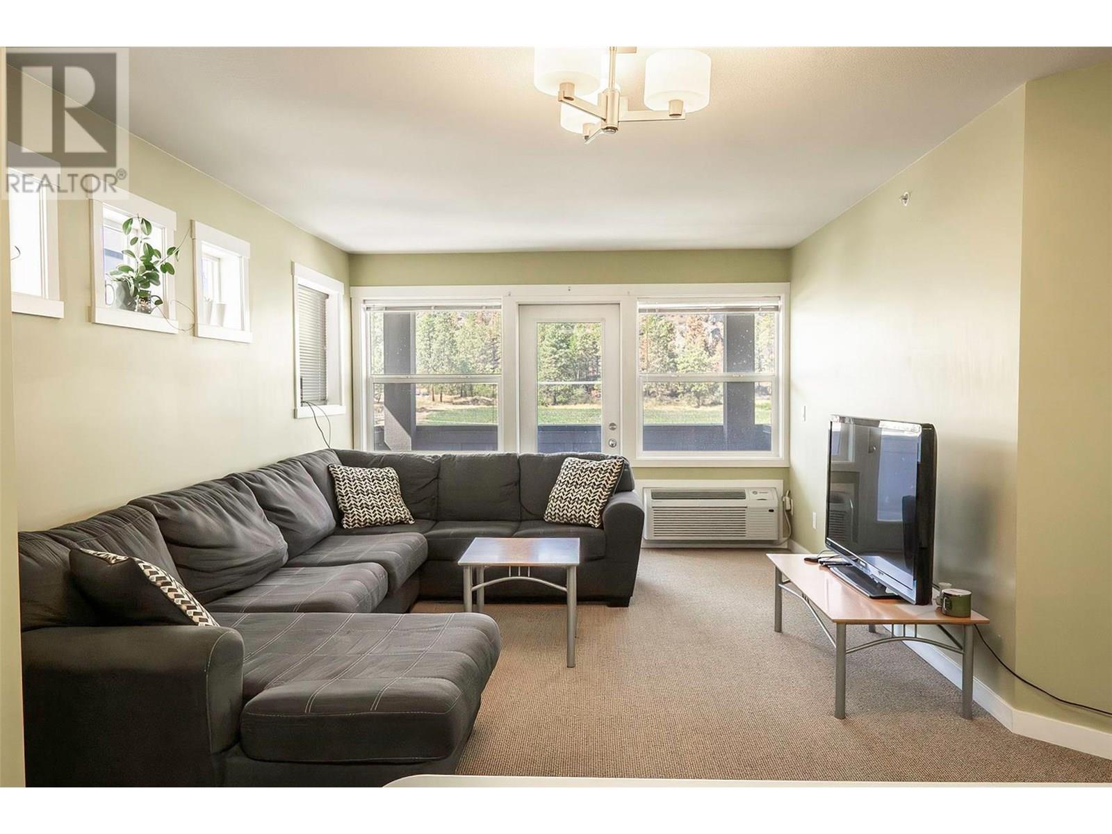 1481 Glenmore Road N Unit# 301 Property Photo 3