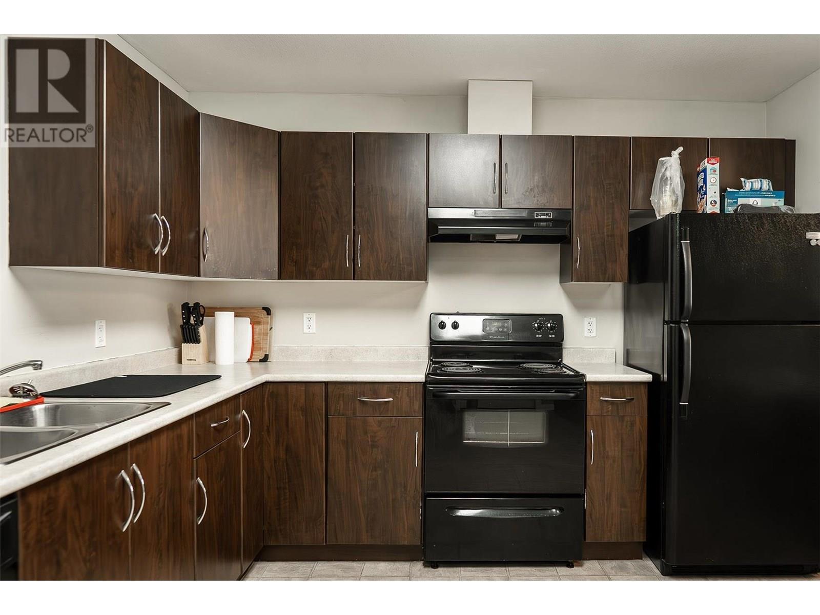 1481 Glenmore Road N Unit# 301 Property Photo 5