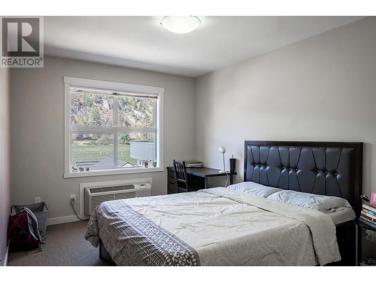 1481 Glenmore Road N Unit# 301 Property Photo 9