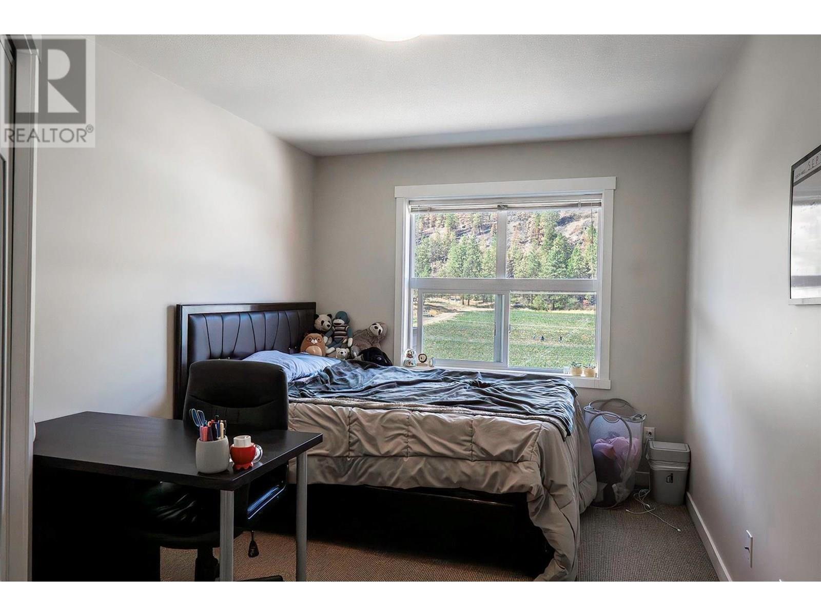 1481 Glenmore Road N Unit# 301 Property Photo 12