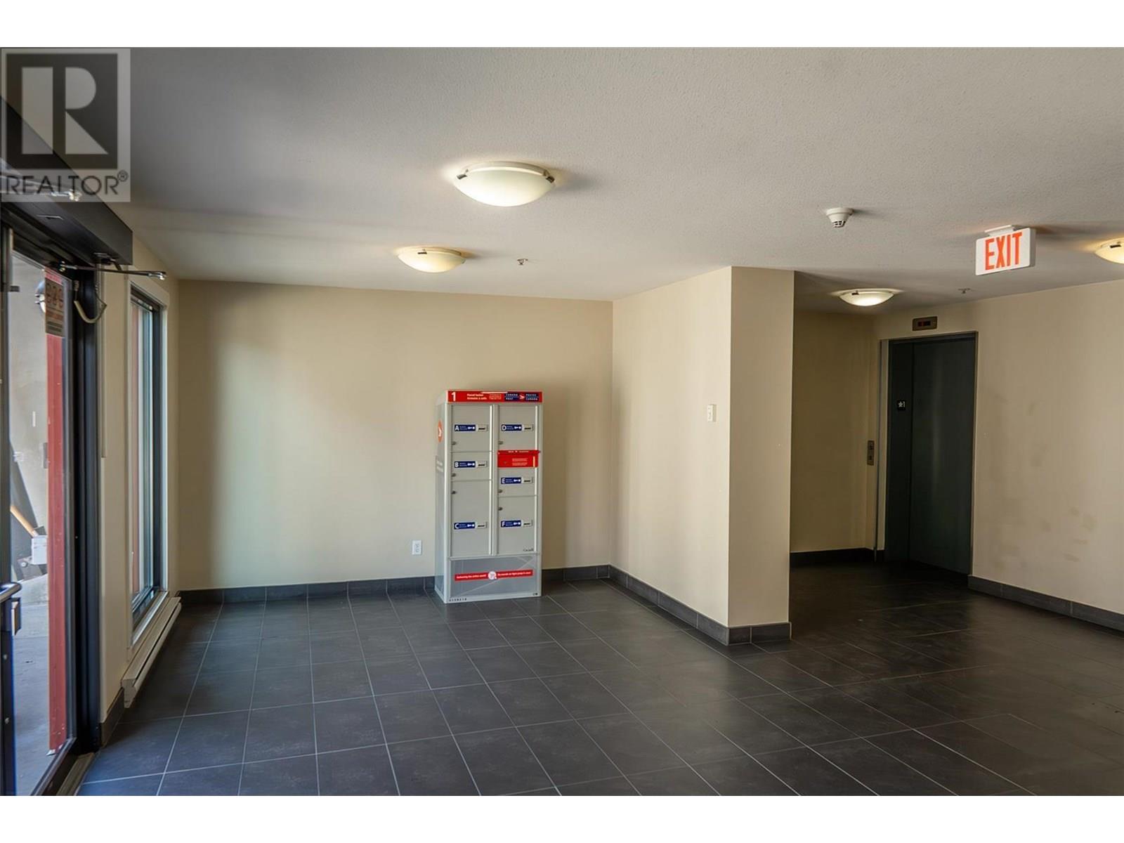 1481 Glenmore Road N Unit# 301 Property Photo 24