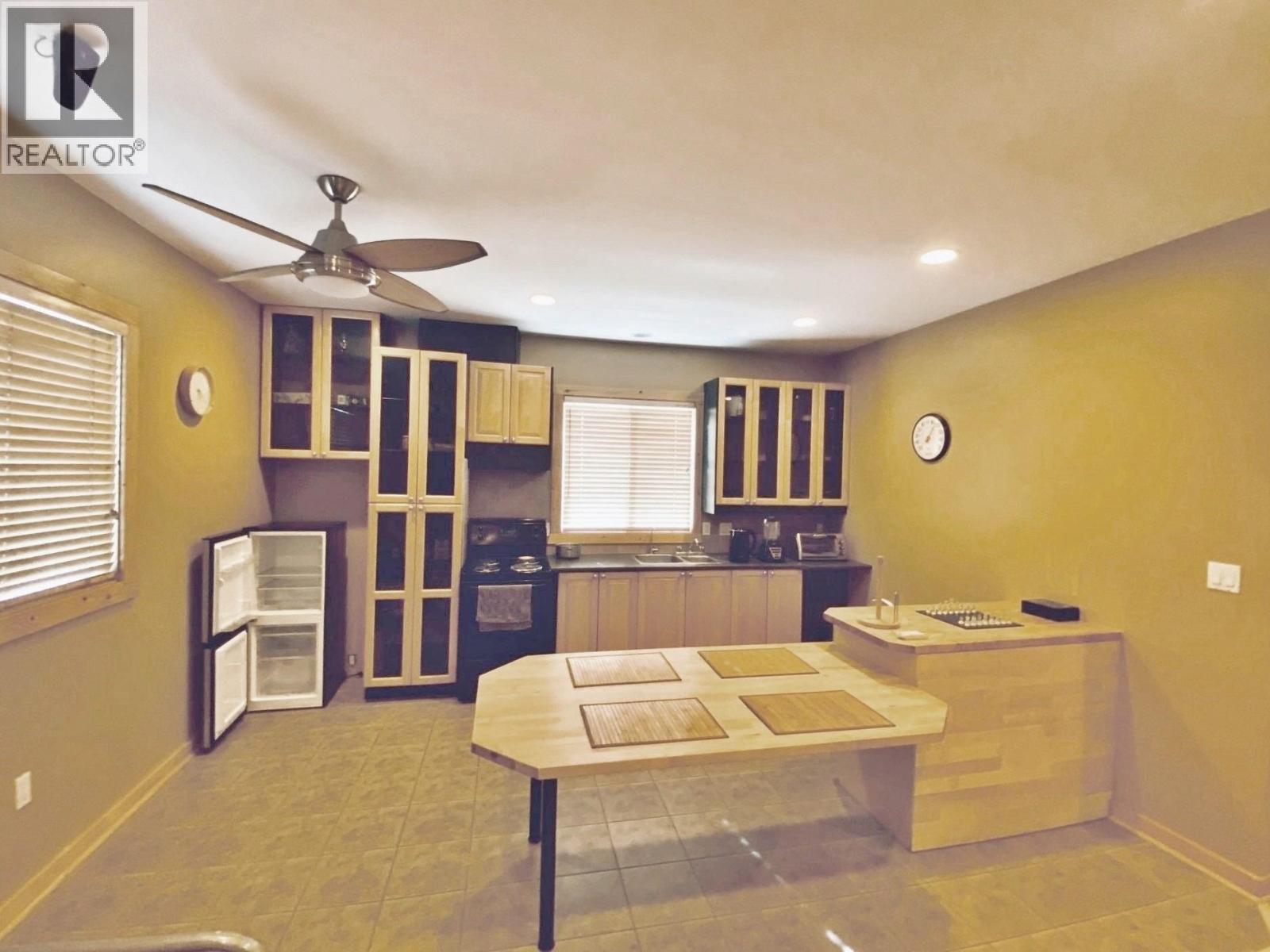 3325 Barriere South Road Property Photo 4