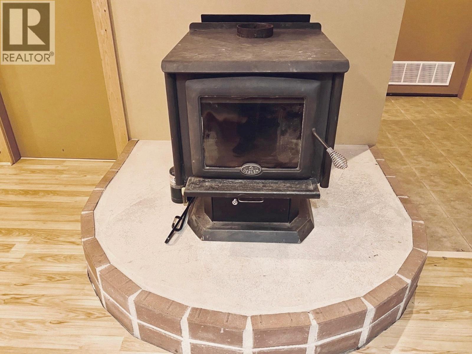 3325 Barriere South Road Property Photo 8