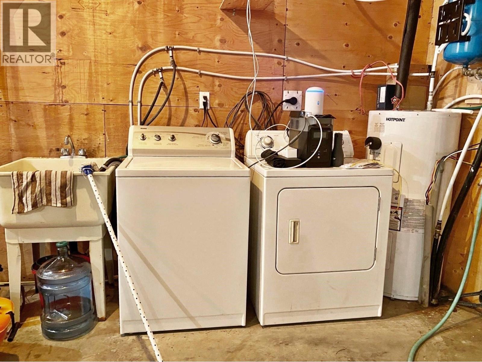 3325 Barriere South Road Property Photo 12