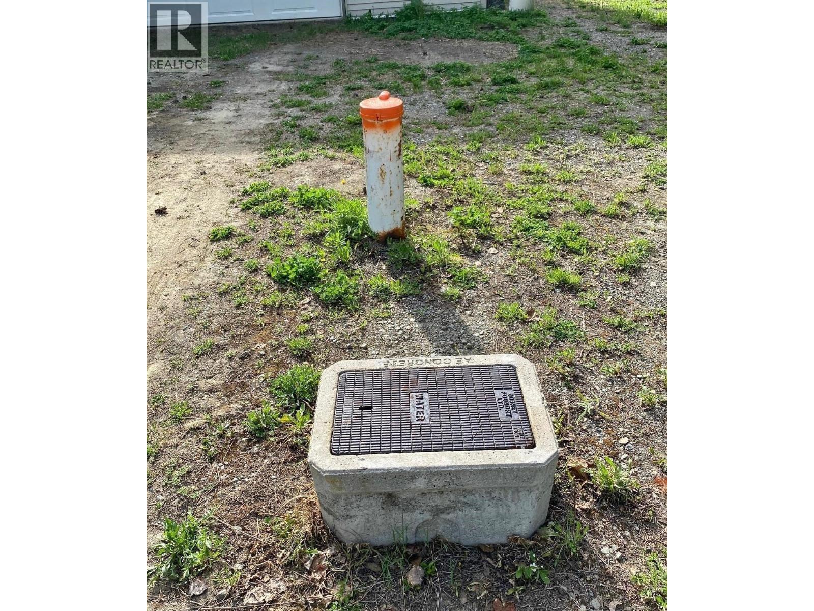 3325 Barriere South Road Property Photo 16