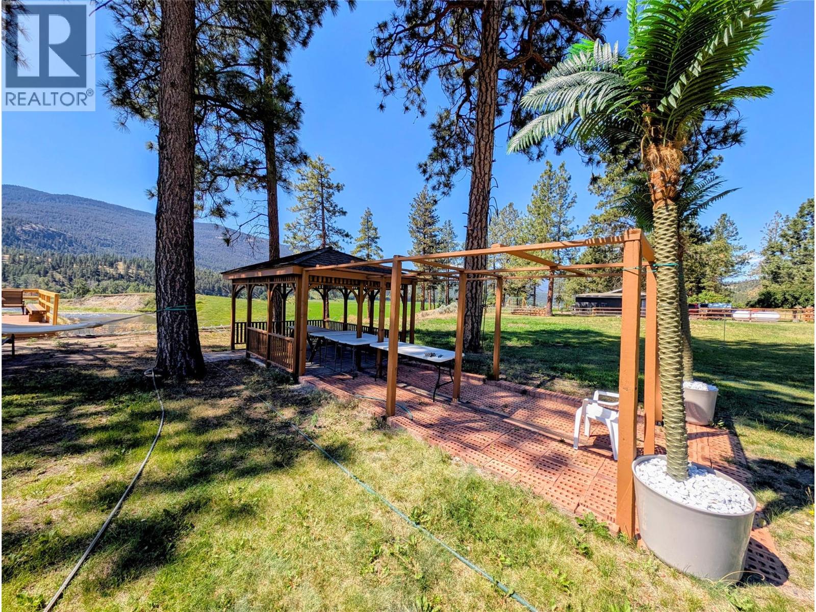 2224 Merritt Spences Bridge Hwy Property Photo 7