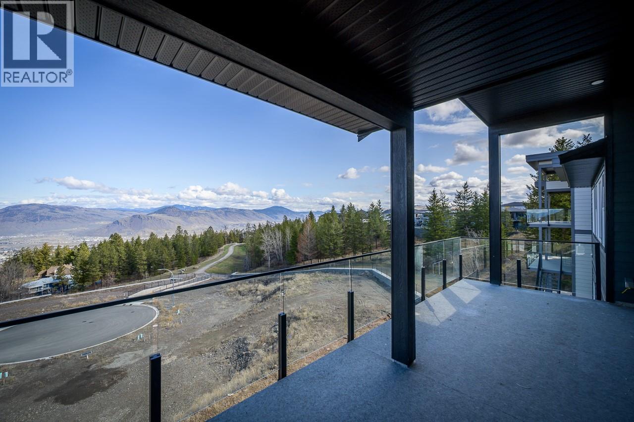 2138 Linfield Drive Property Photo 16