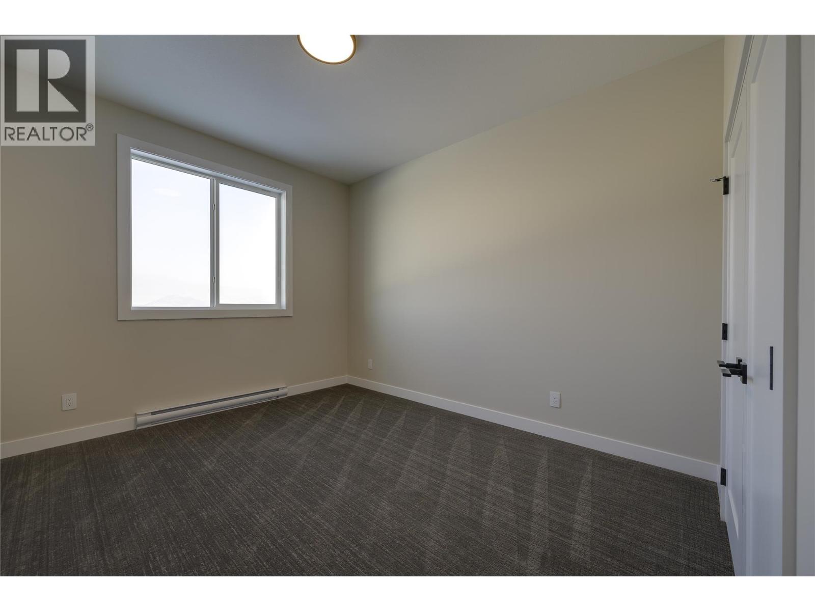 2138 Linfield Drive Property Photo 30