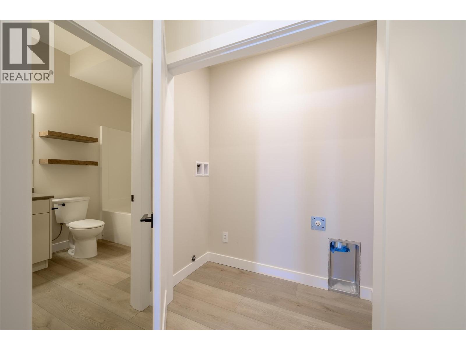 2138 Linfield Drive Property Photo 36