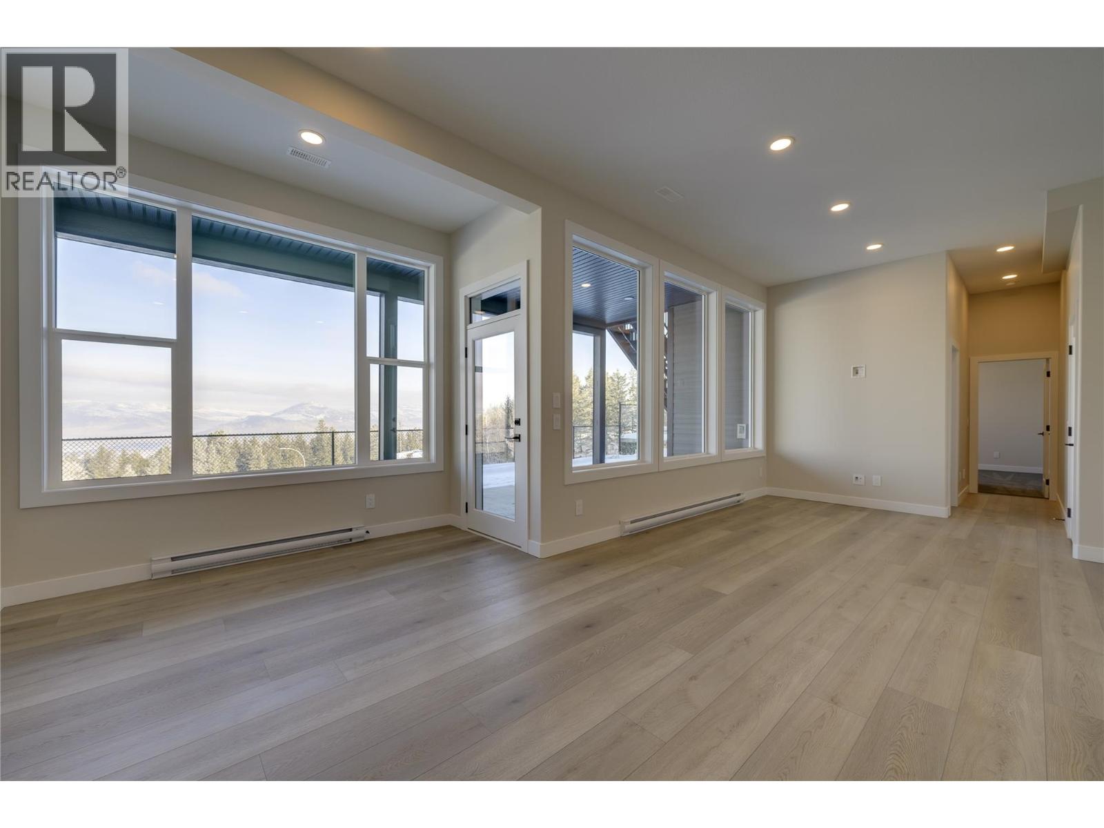 2138 Linfield Drive Property Photo 37