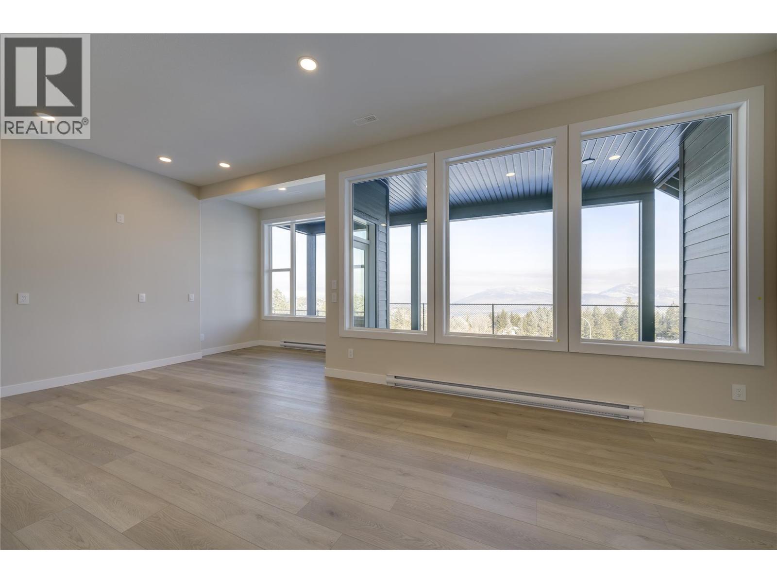 2138 Linfield Drive Property Photo 38