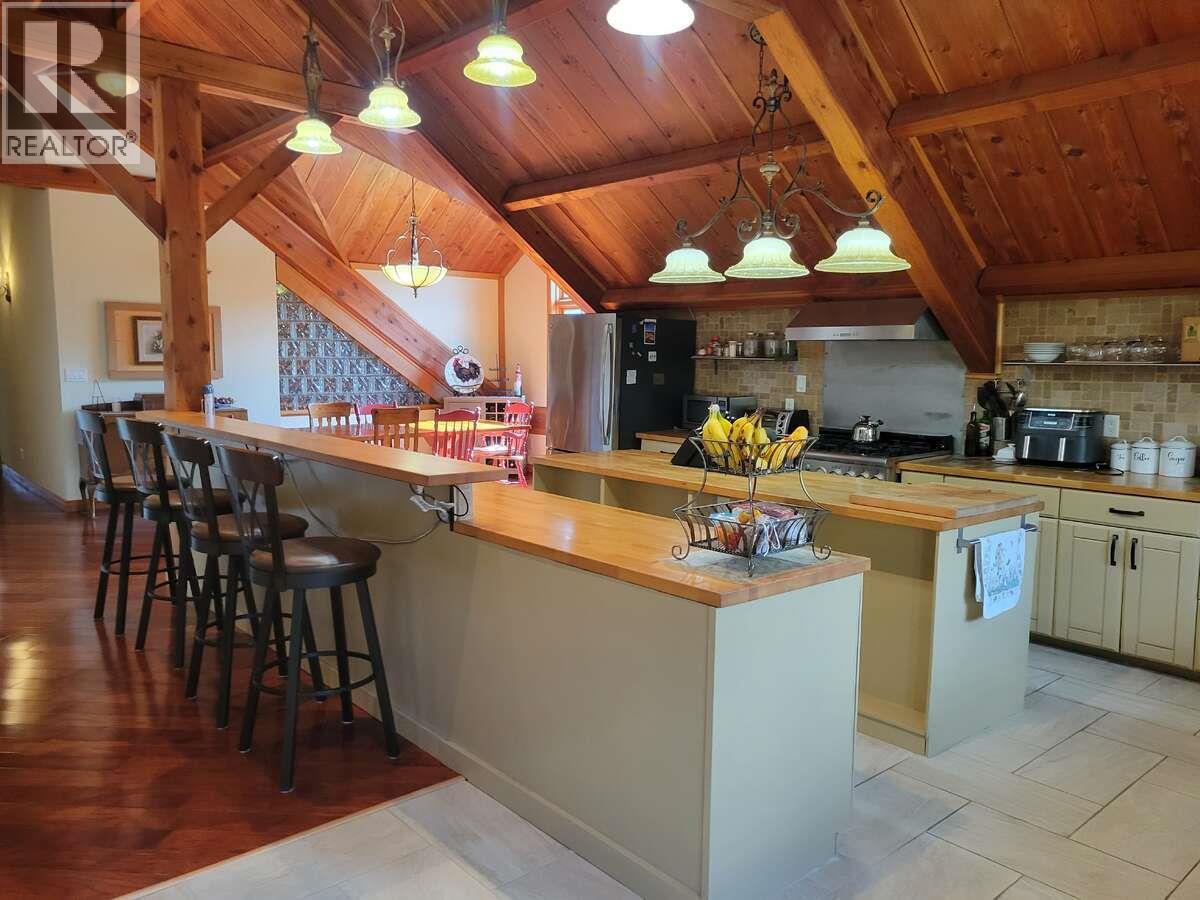 2626 Middle Bench Road Property Photo 10