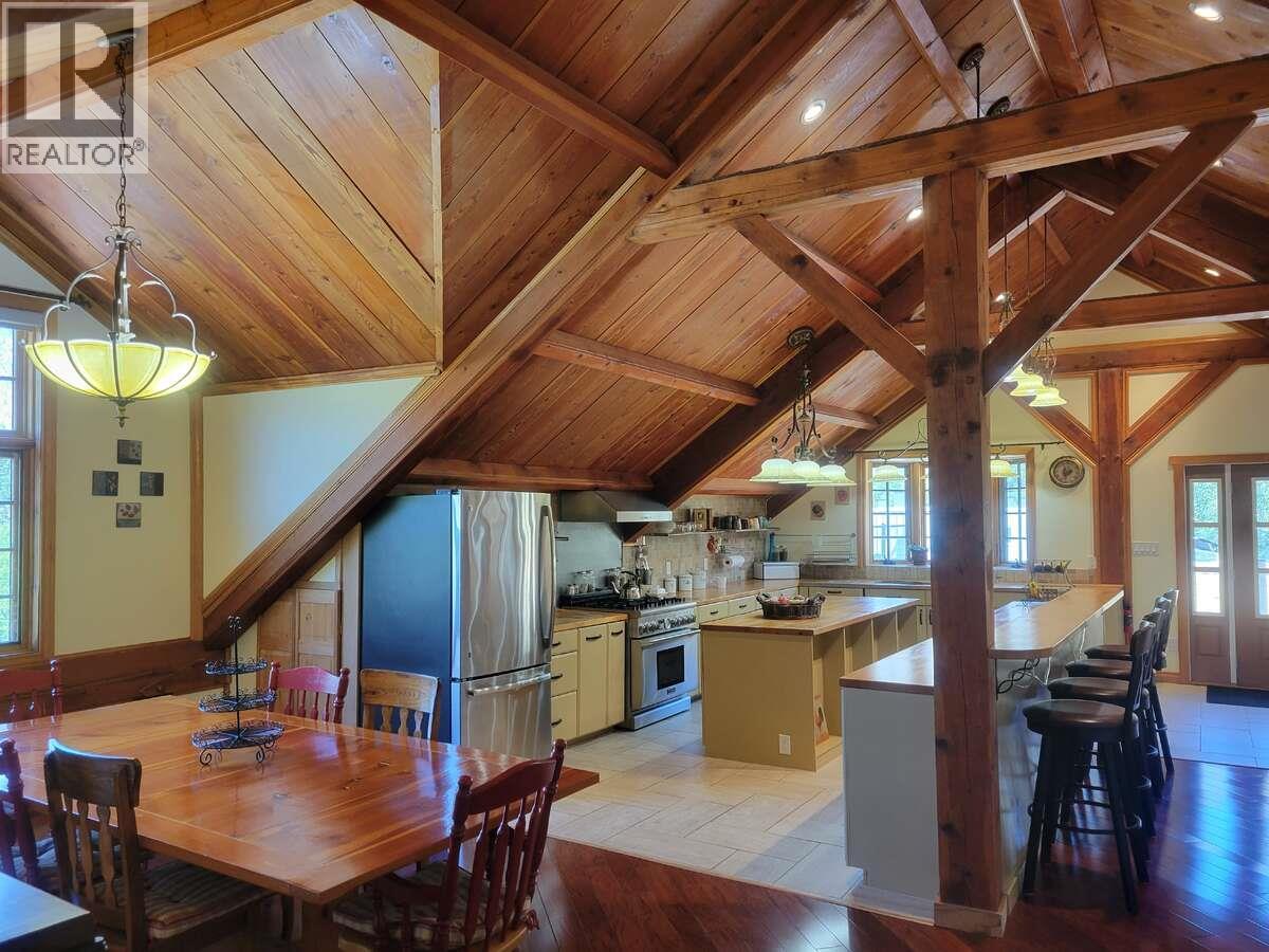 2626 Middle Bench Road Property Photo 12