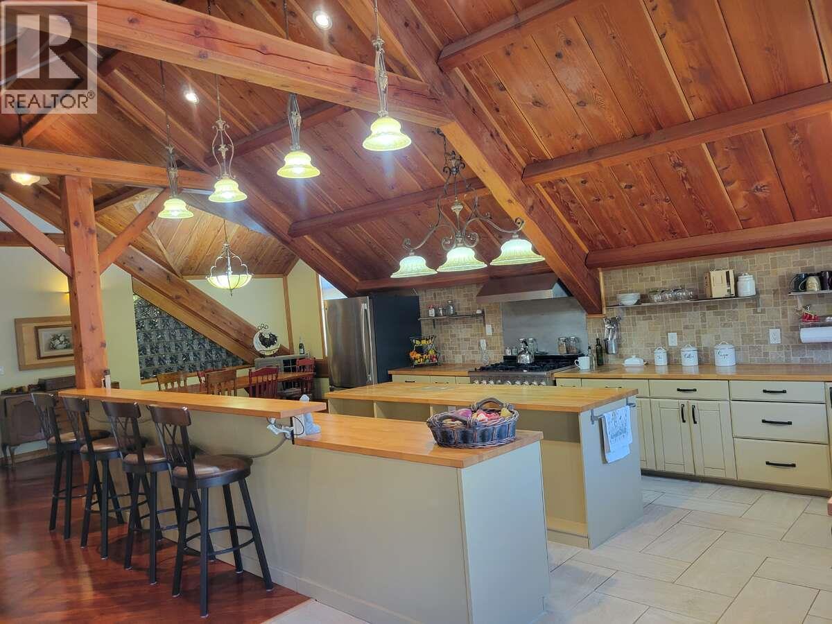 2626 Middle Bench Road Property Photo 13