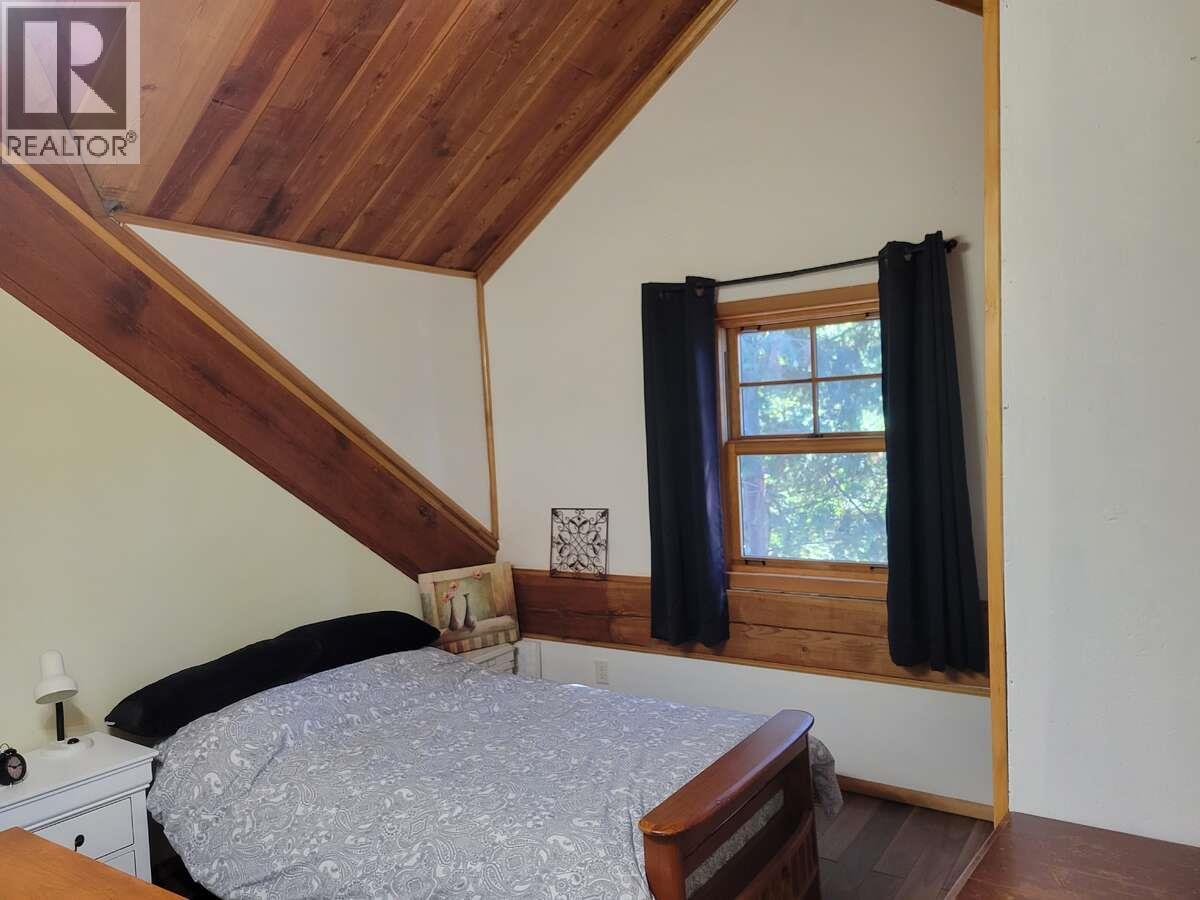 2626 Middle Bench Road Property Photo 25