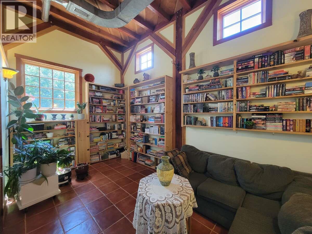 2626 Middle Bench Road Property Photo 29