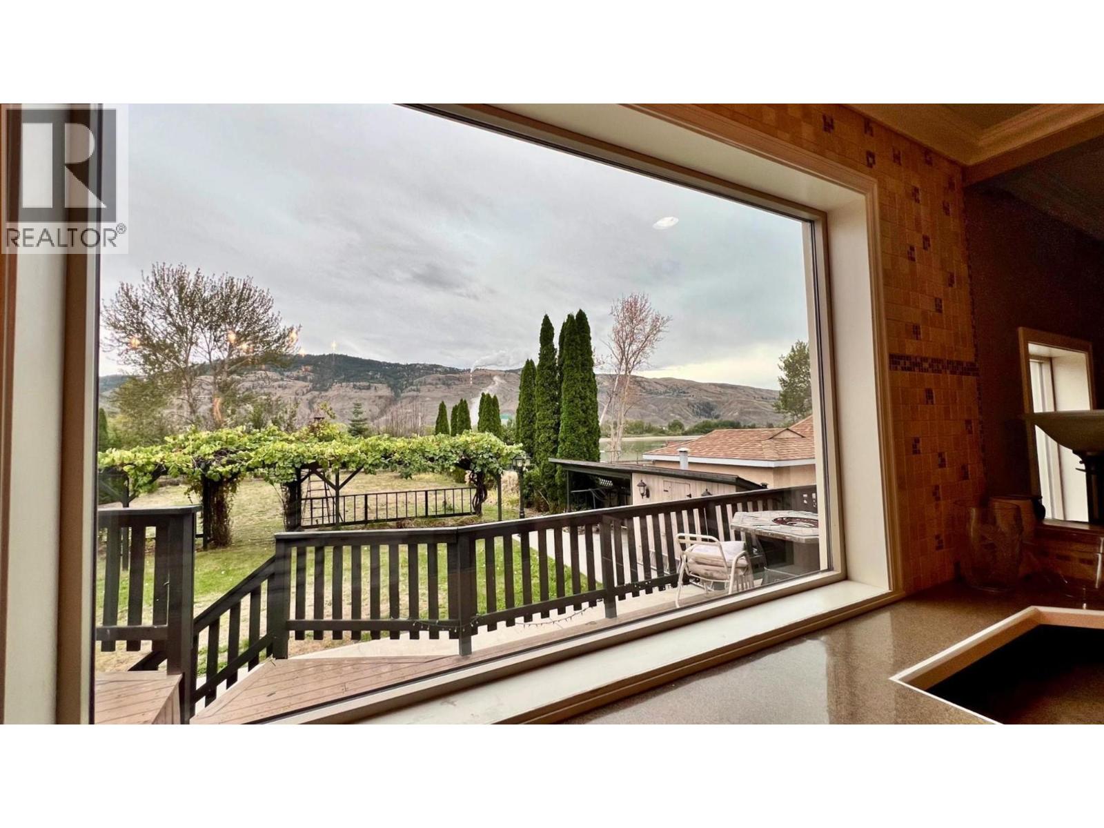 1973 Tranquille Road Property Photo 11