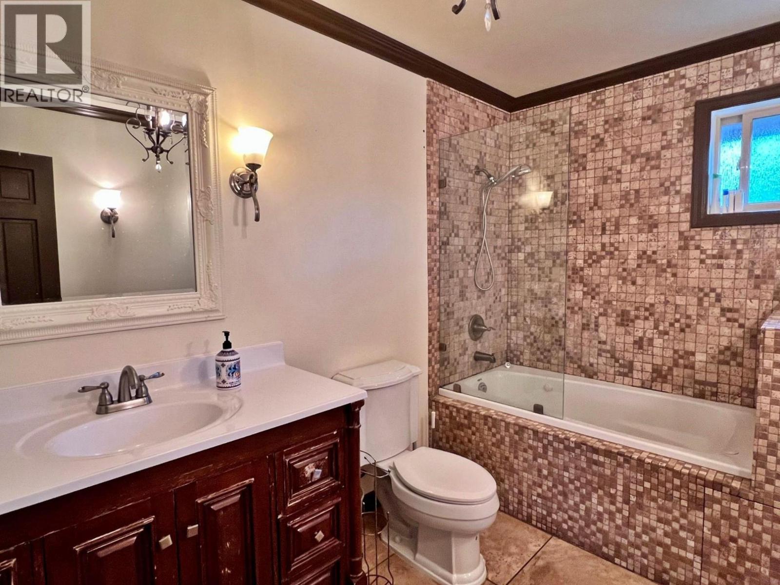 1973 Tranquille Road Property Photo 12