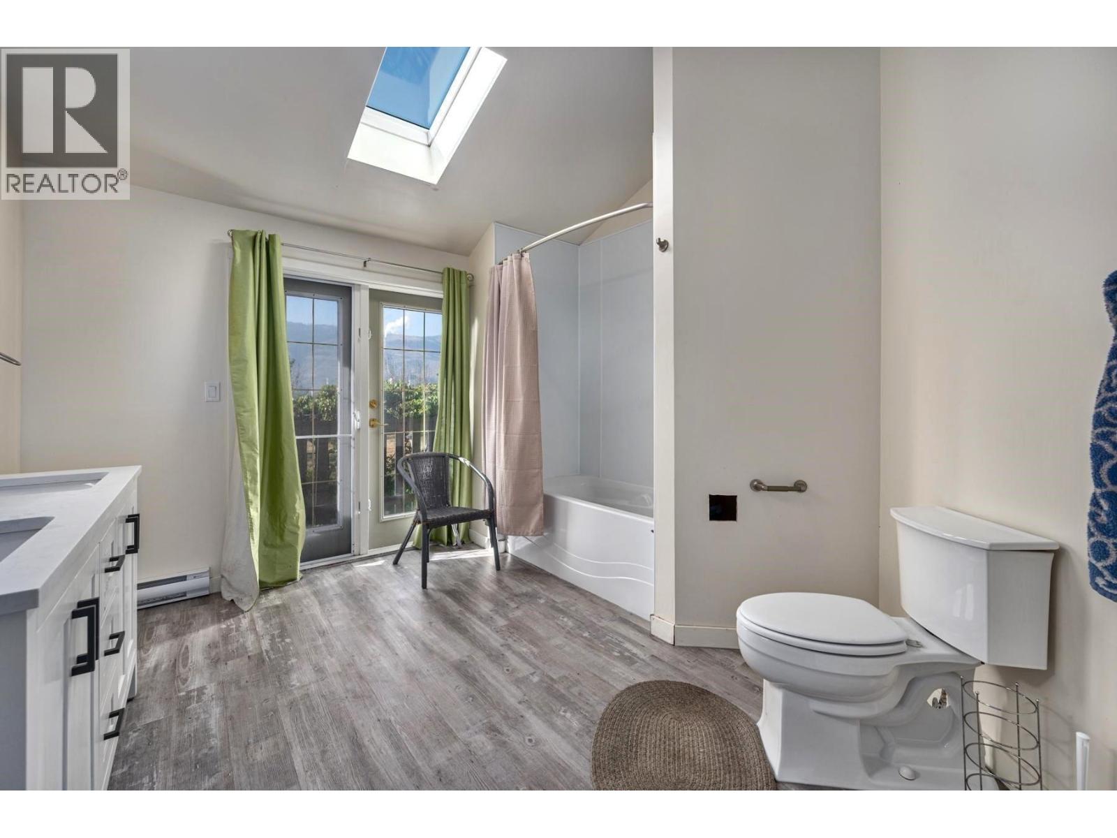 1973 Tranquille Road Property Photo 14