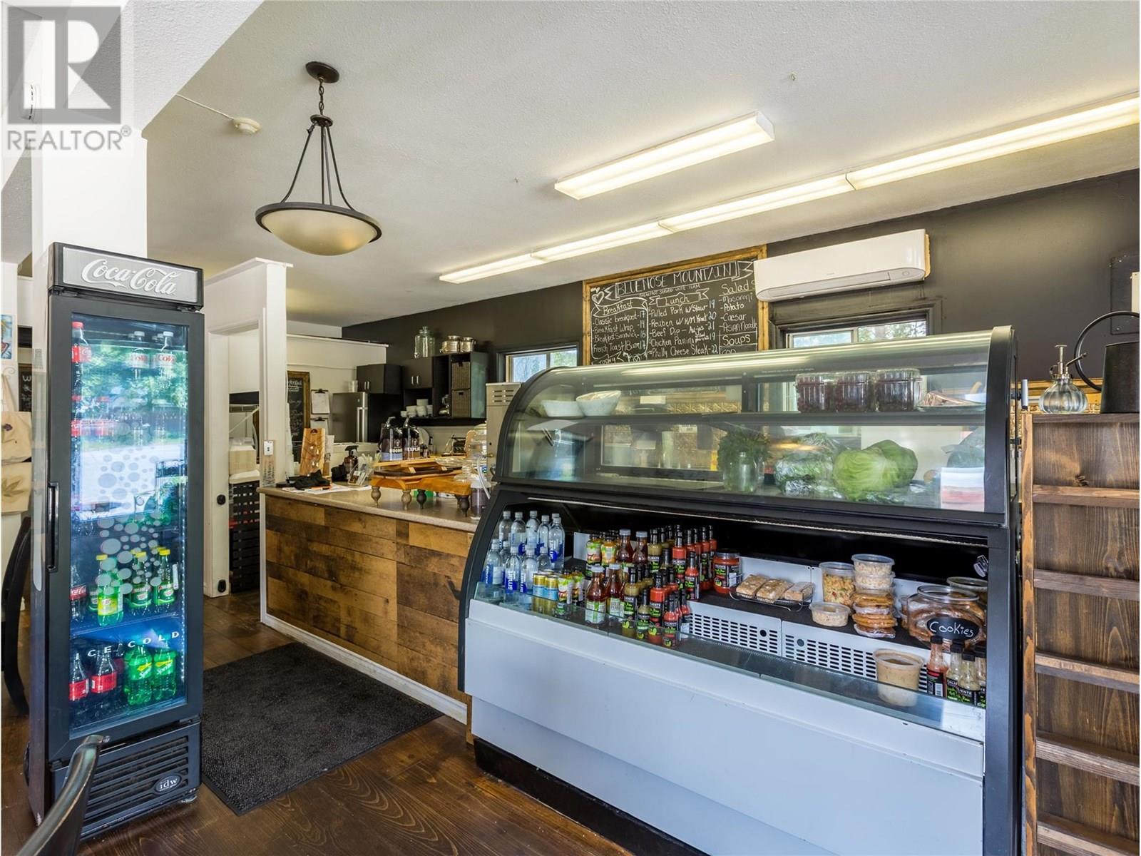 6342 6 Highway Property Photo 4