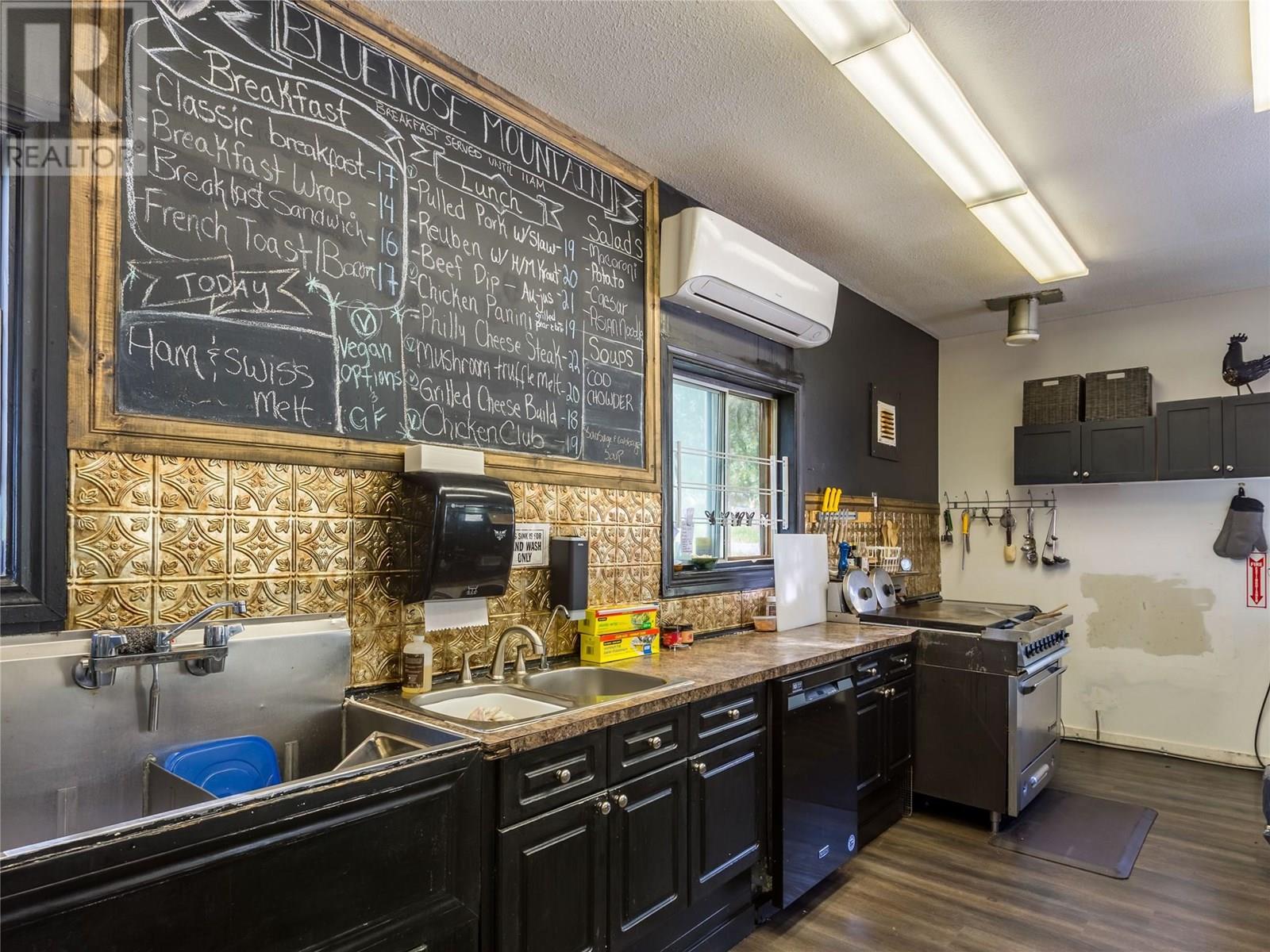 6342 6 Highway Property Photo 5