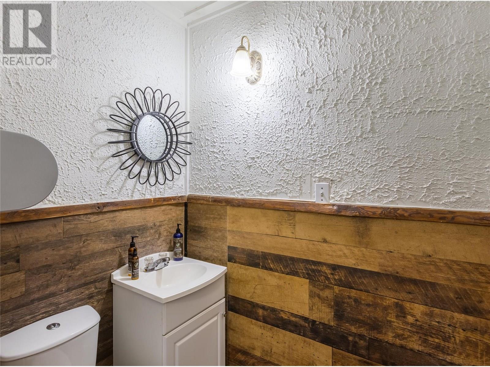 6342 6 Highway Property Photo 7