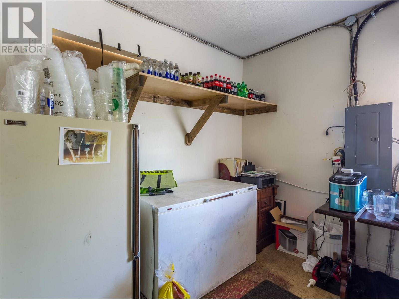 6342 6 Highway Property Photo 8