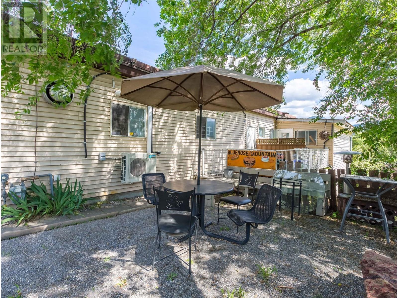 6342 6 Highway Property Photo 9