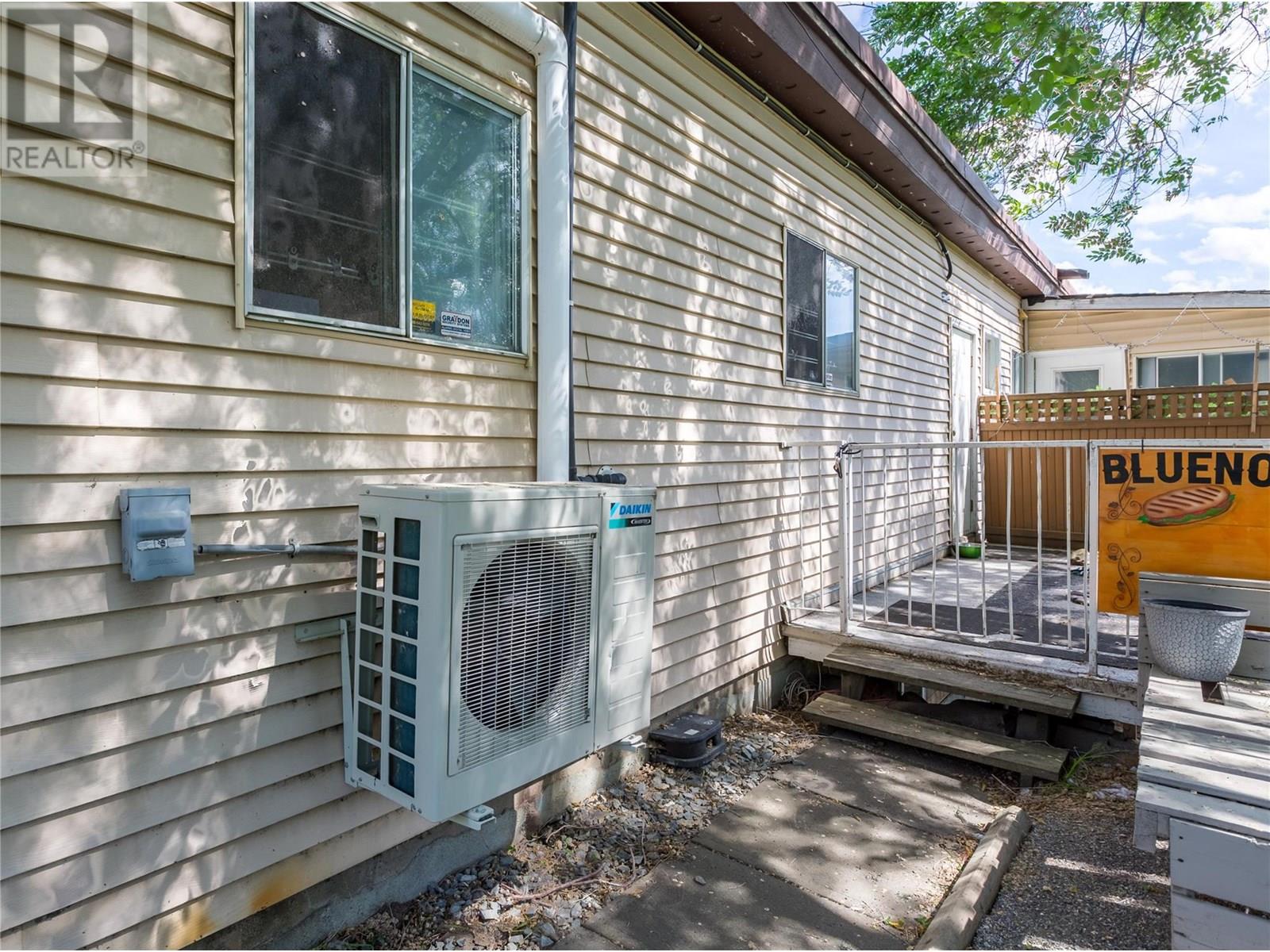 6342 6 Highway Property Photo 10