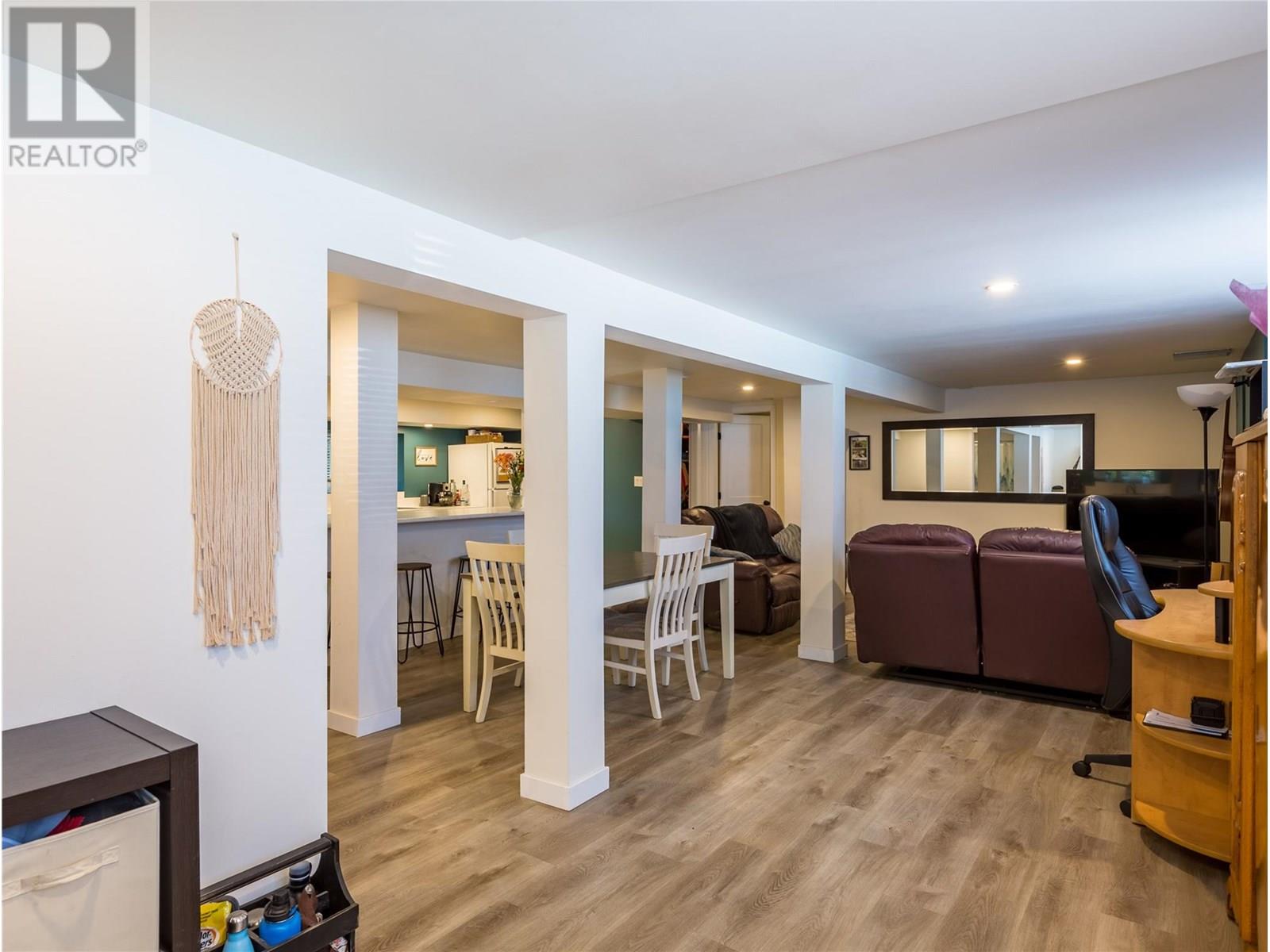 6342 6 Highway Property Photo 12