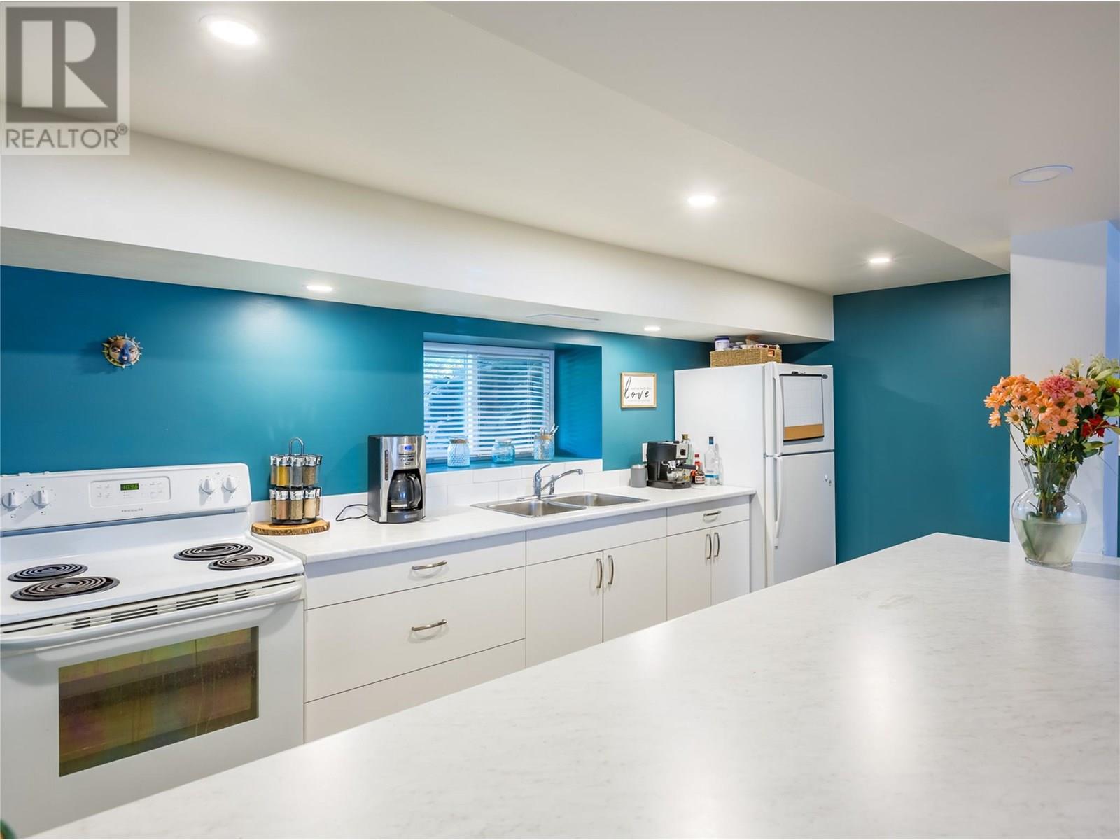 6342 6 Highway Property Photo 13