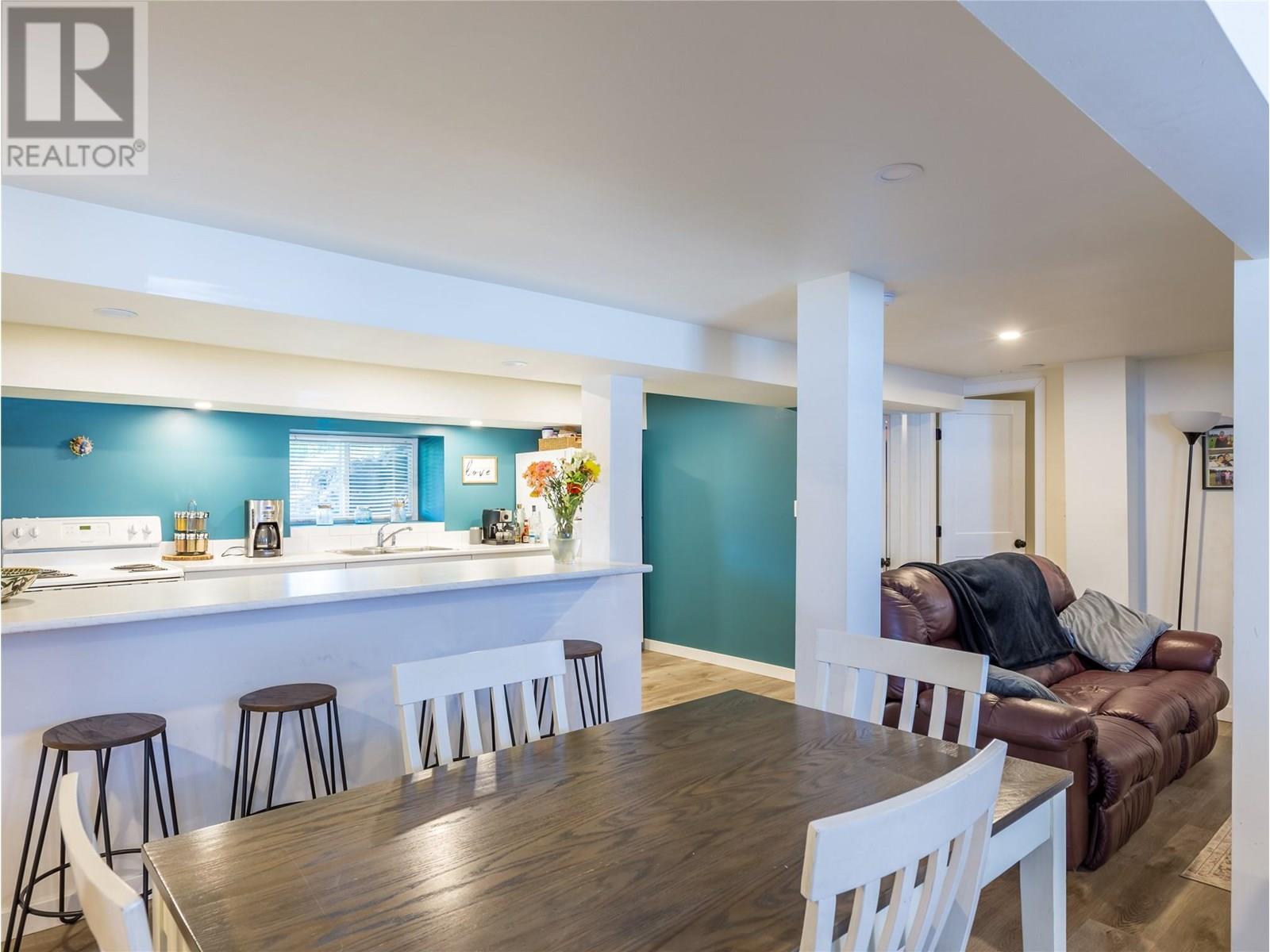 6342 6 Highway Property Photo 16