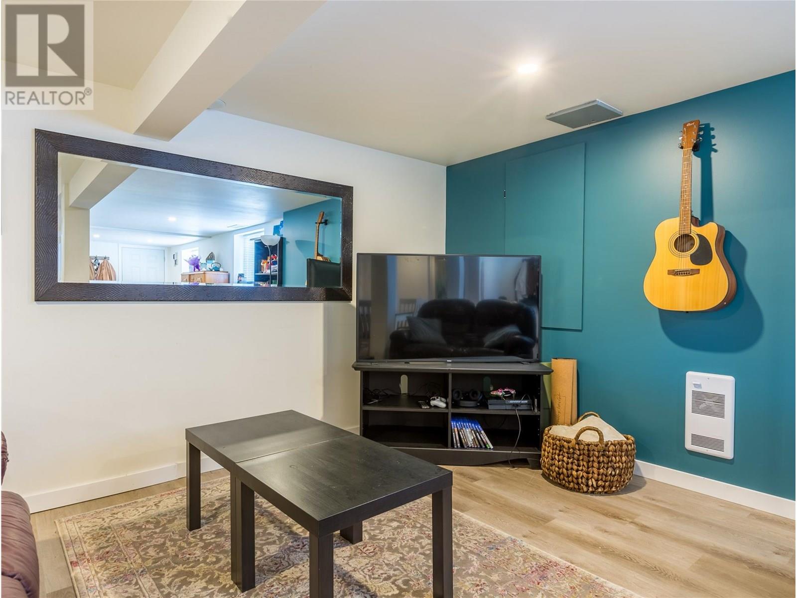 6342 6 Highway Property Photo 18