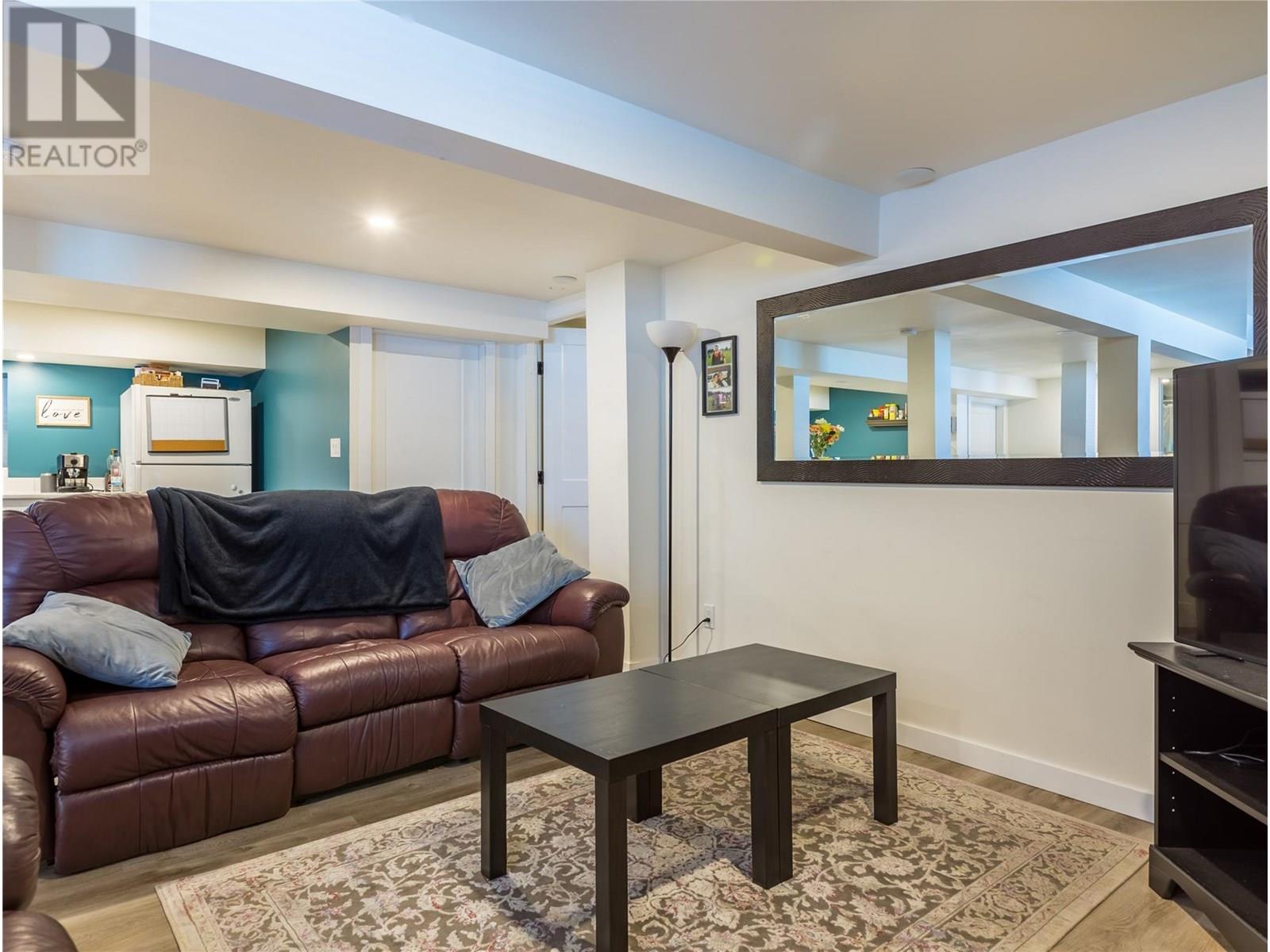 6342 6 Highway Property Photo 19