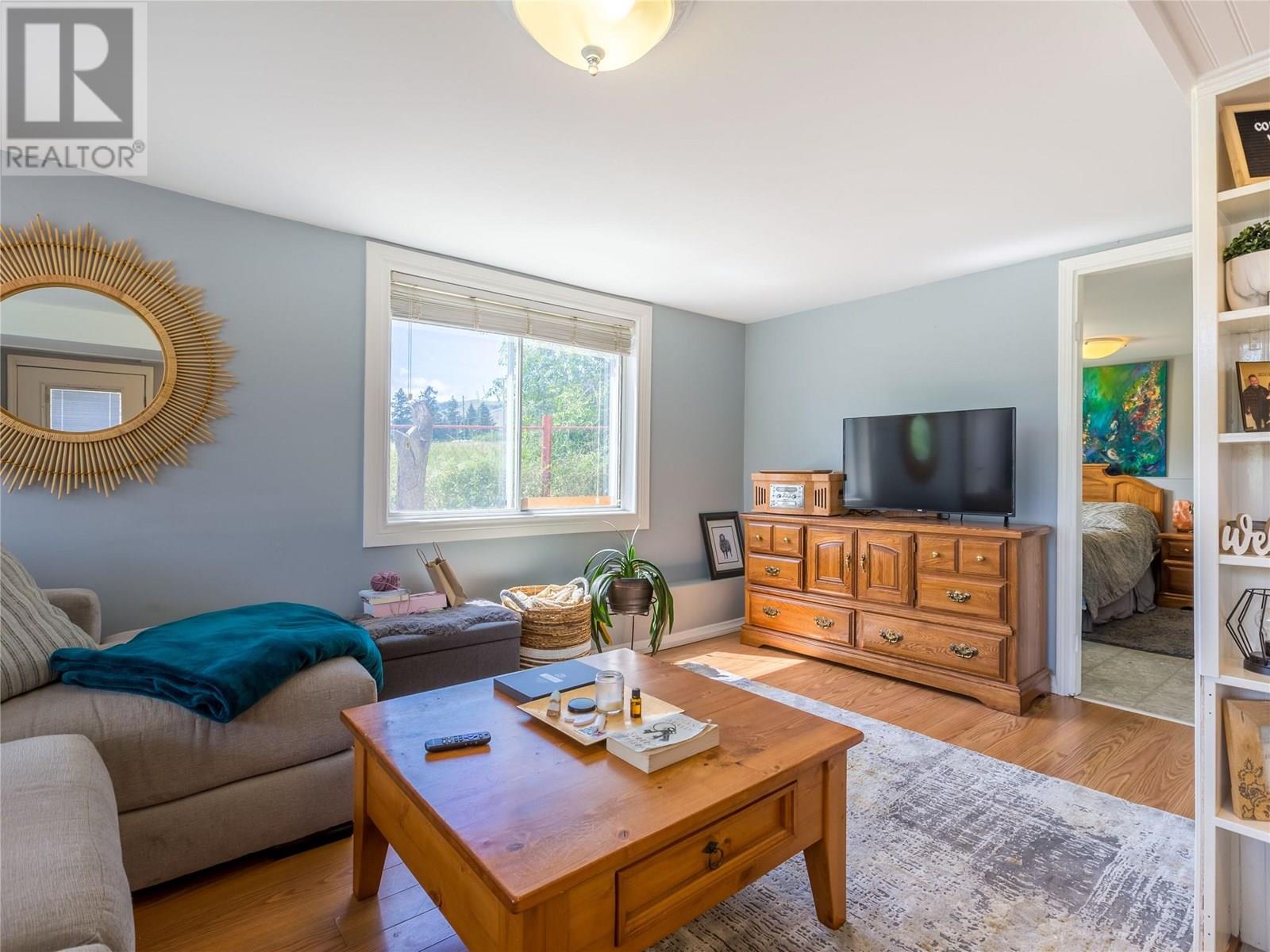 6342 6 Highway Property Photo 28