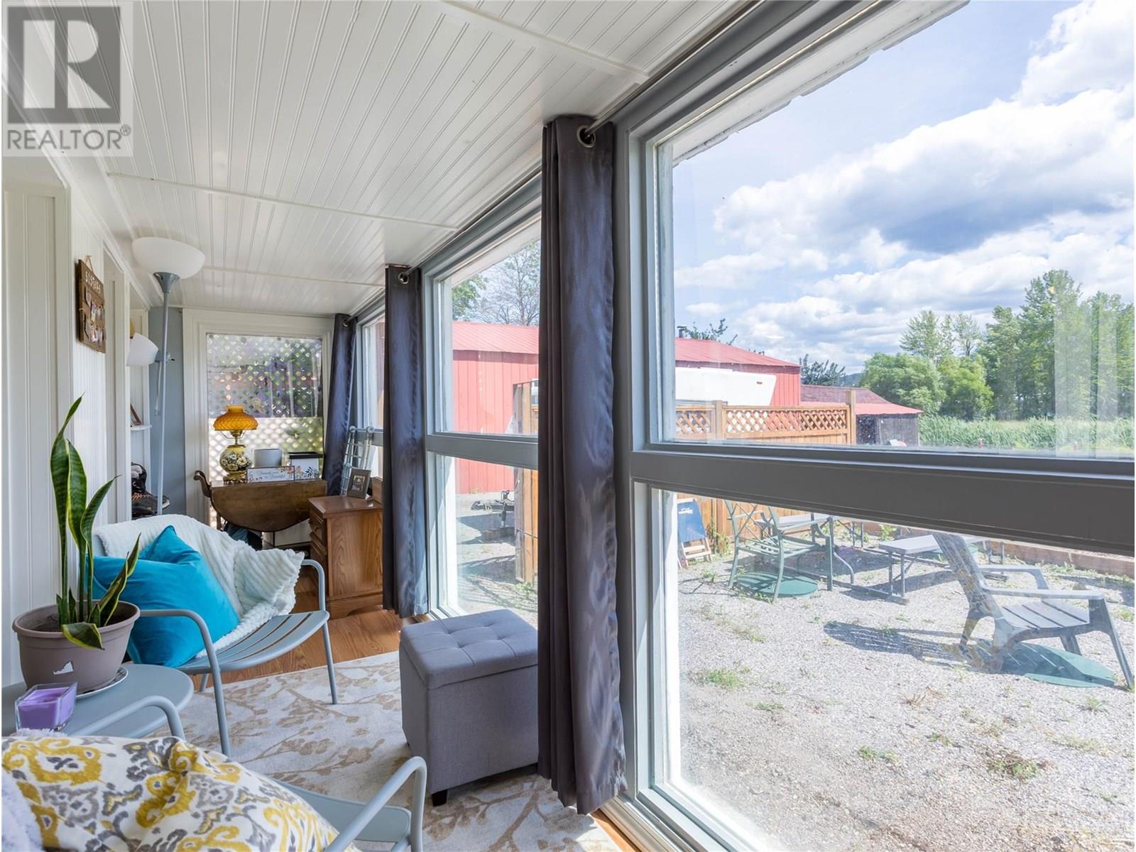 6342 6 Highway Property Photo 30