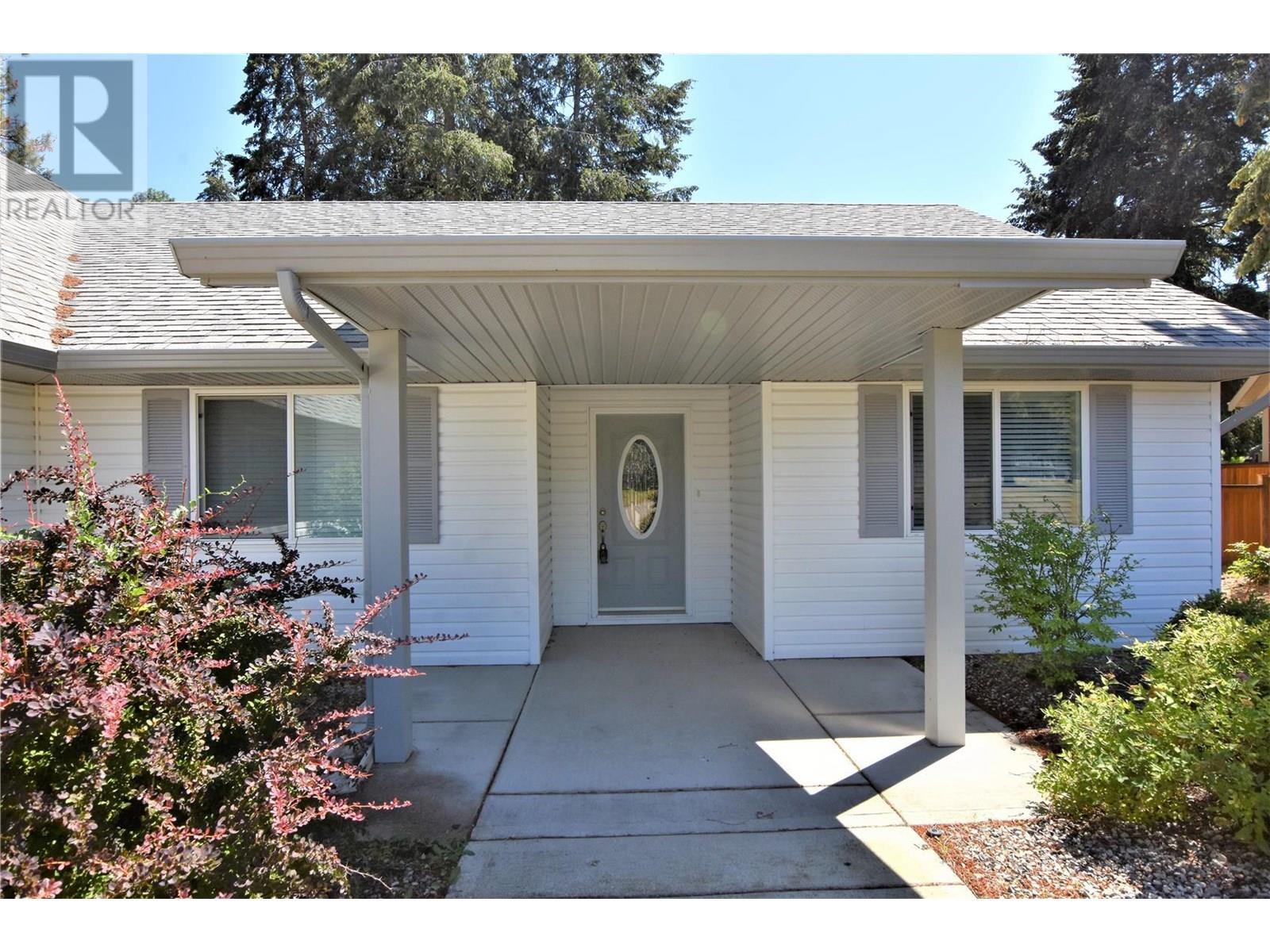 458 Ibis Avenue Property Photo 4