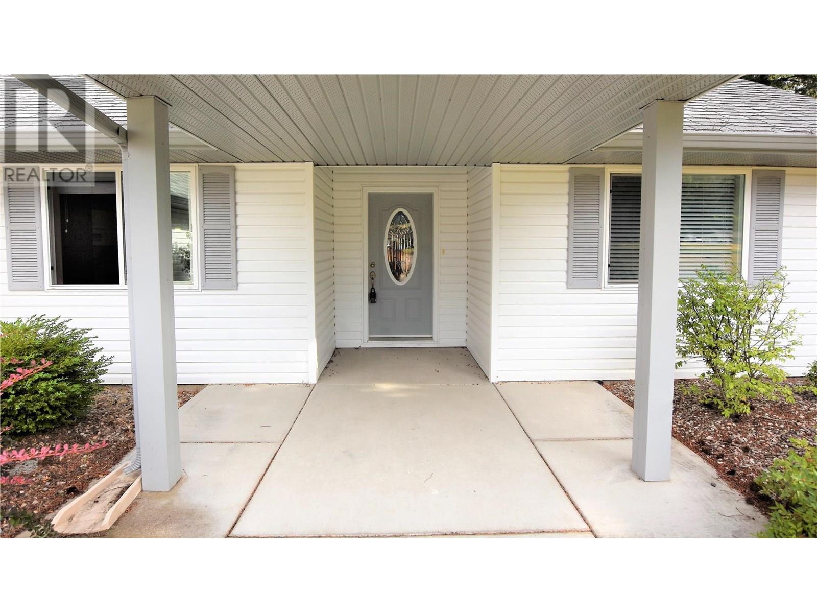 458 Ibis Avenue Property Photo 7