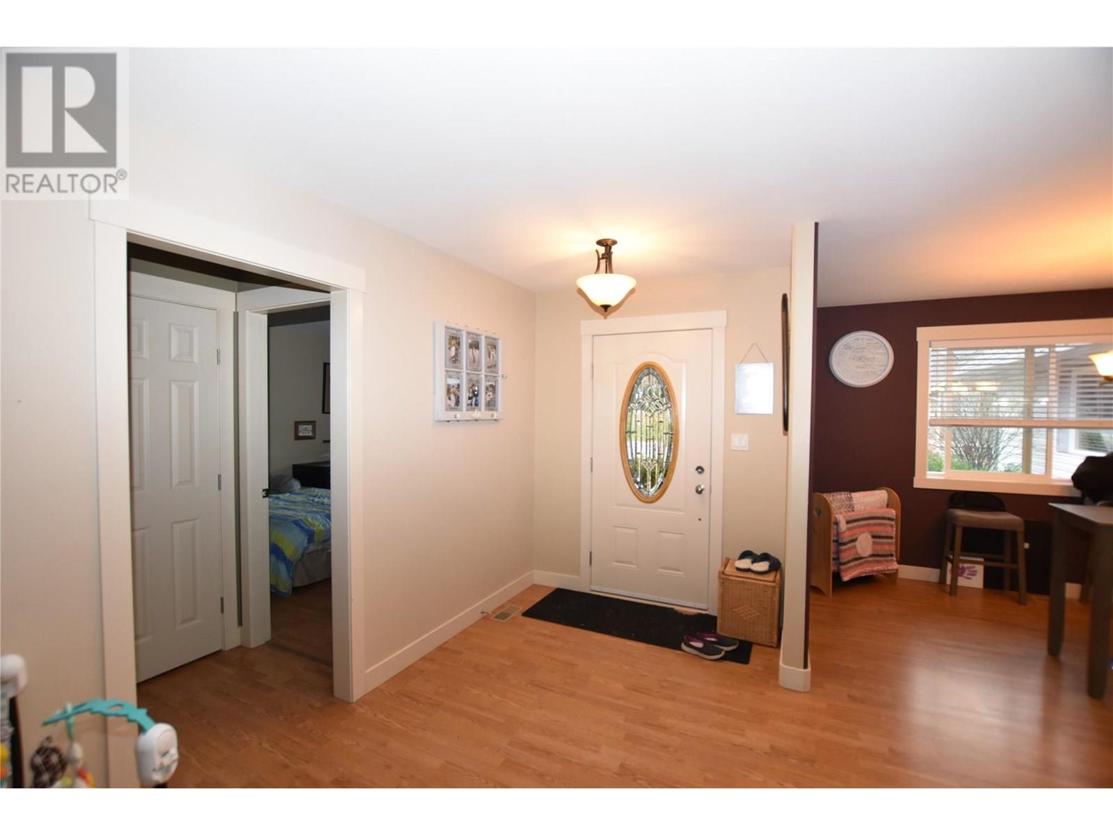 458 Ibis Avenue Property Photo 8
