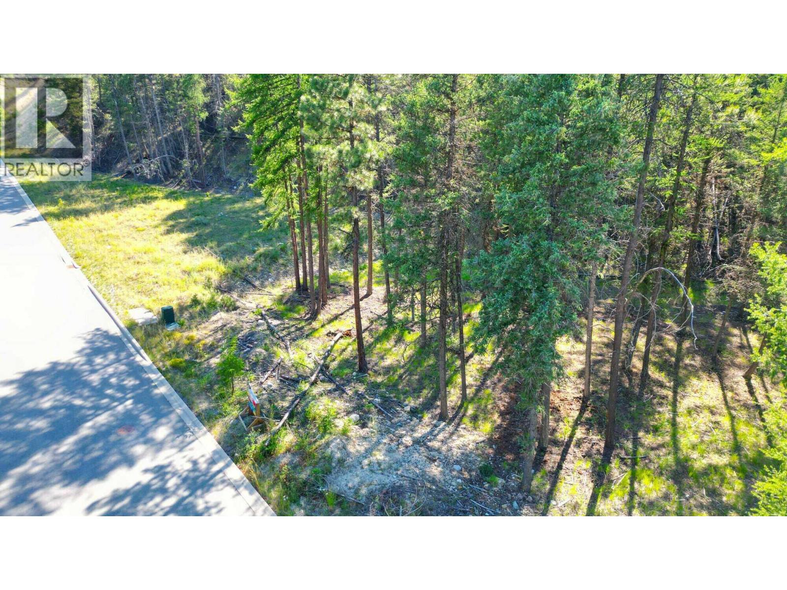 211 River Drive Property Photo 1