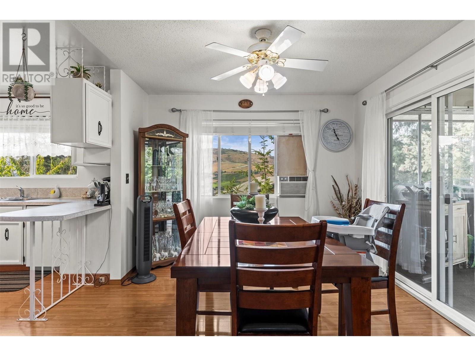 3927 16 Avenue Property Photo 11