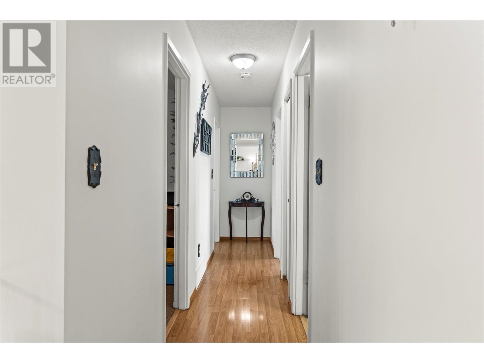 3927 16 Avenue Property Photo 15